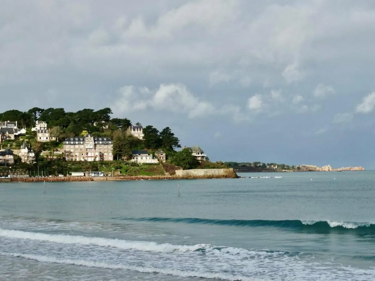 Appartement Renove Avec Balcon, Parking Et Acces Direct A La Plage De Trestraou - Perros-Guirec - Fr-1-368-260 Apartment